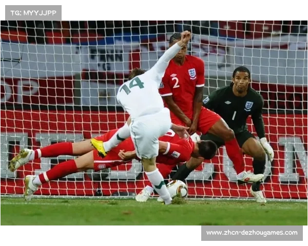 朗特里教练质疑裁判终止比赛时机过早 强调选手意识清晰未受影响