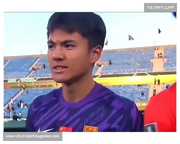 海港全队观看U23亚洲杯半决赛，为国字号新星助威